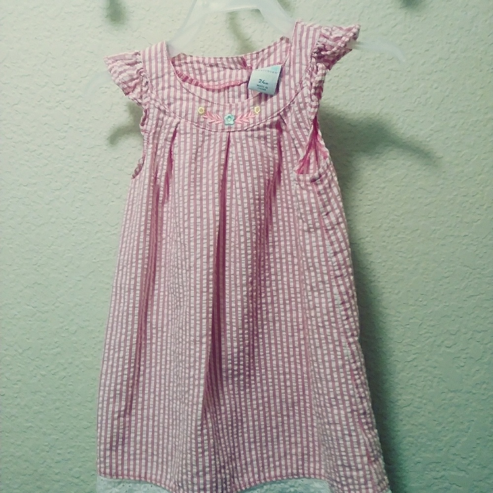 Little girls clothing